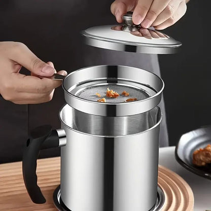Stainless Steel Oil Pot with Oil Filter - 1400ml Oil Capacity